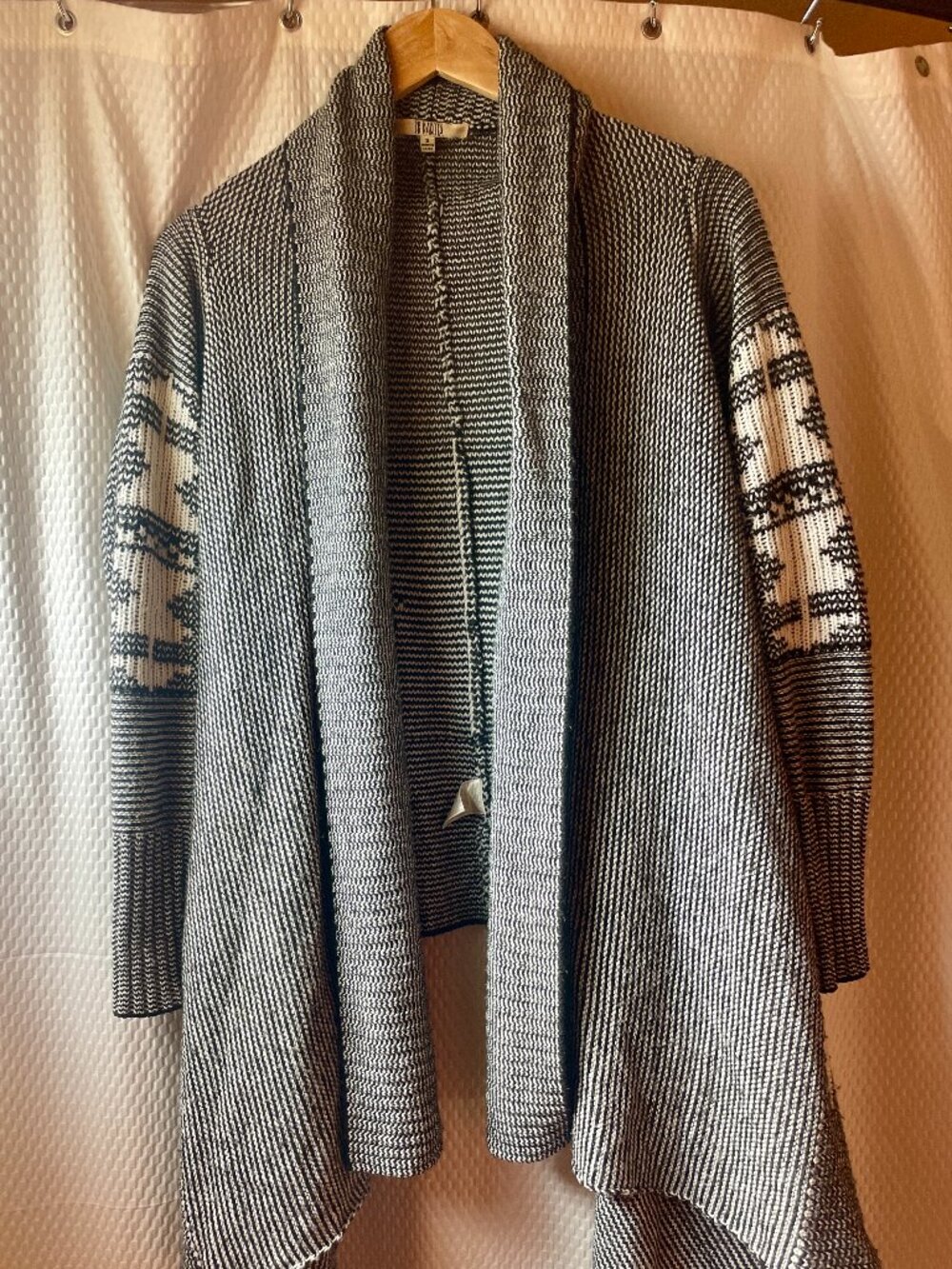 BB Dakota Waterfall Front Cozy Sweater Wool Blend Size Sm